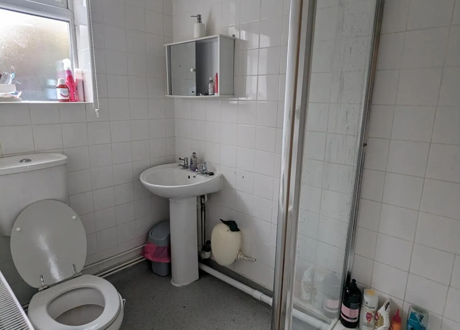 Cosy Ground Floor Studio Flat 하운슬로우 0*,  영국